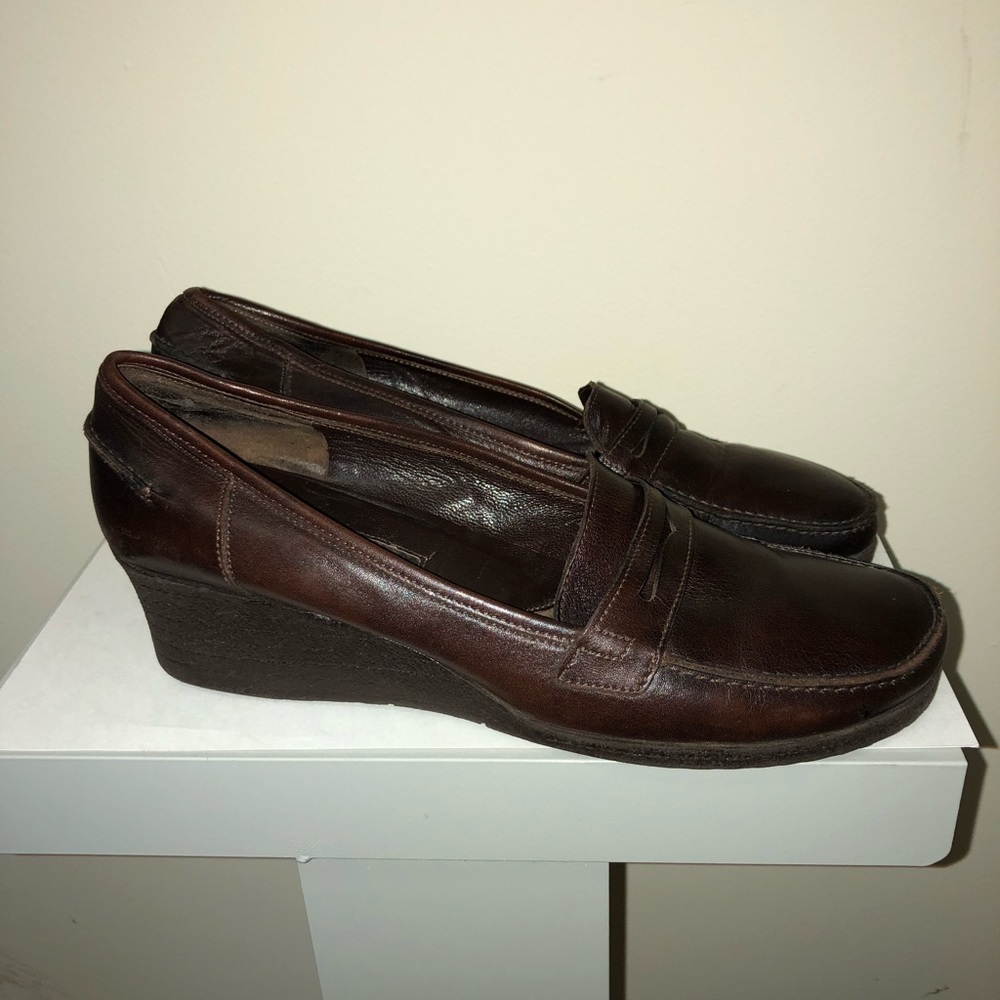 Shoes - Picture 5 of 7